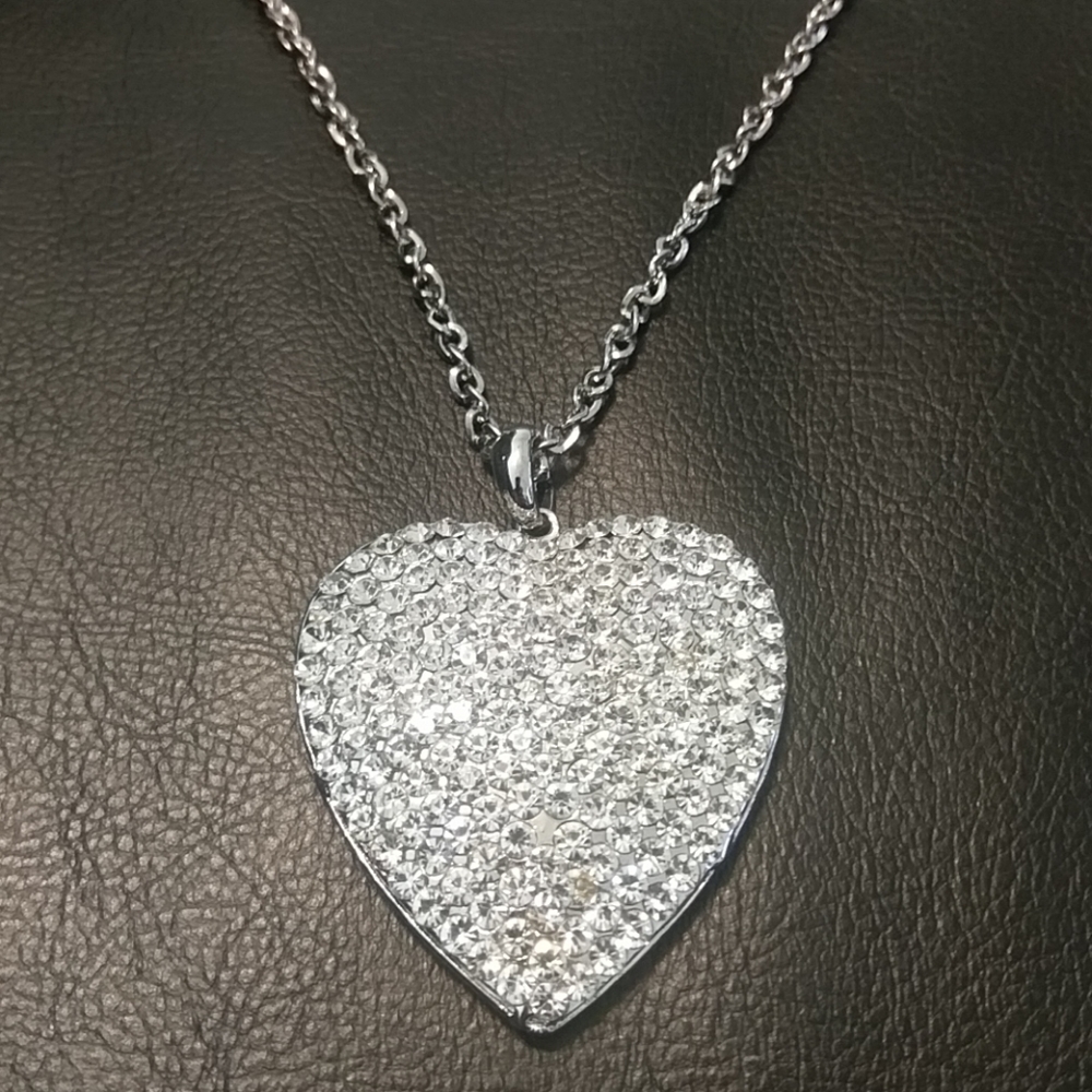 🔥🔥SALE🔥🔥Heart Pendant with Swarovski Crystals